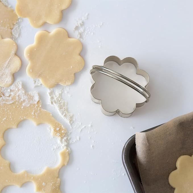 ALLTOP Scalloped Biscuit Cutters - Image 2