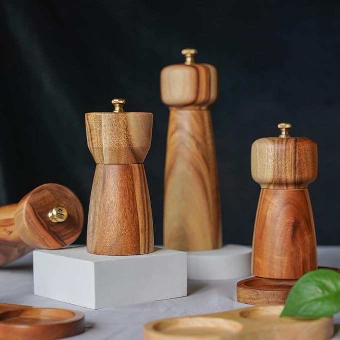 Salt and Pepper Grinder Set - Image 5