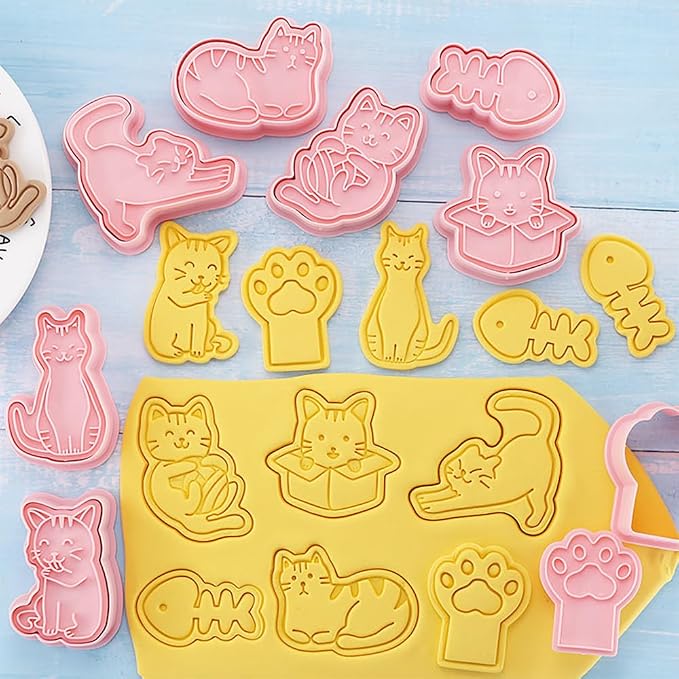 8 Pcs Cookie Cutters Set 3D Holiday Cookie Cutters - Image 2
