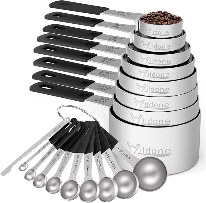 Measuring Cups & Spoons Set of 18 by Wildone
