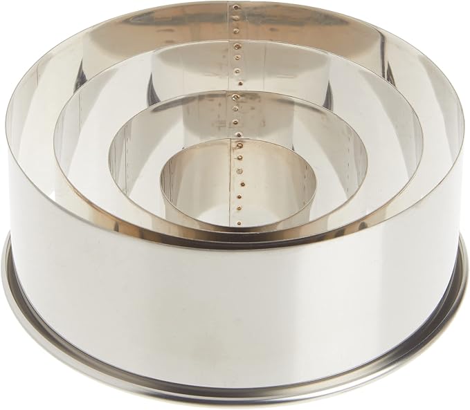 Ateco 4 Piece Stainless Steel Plain Edge Round Cutters Set in Graduated Sizes - Image 3
