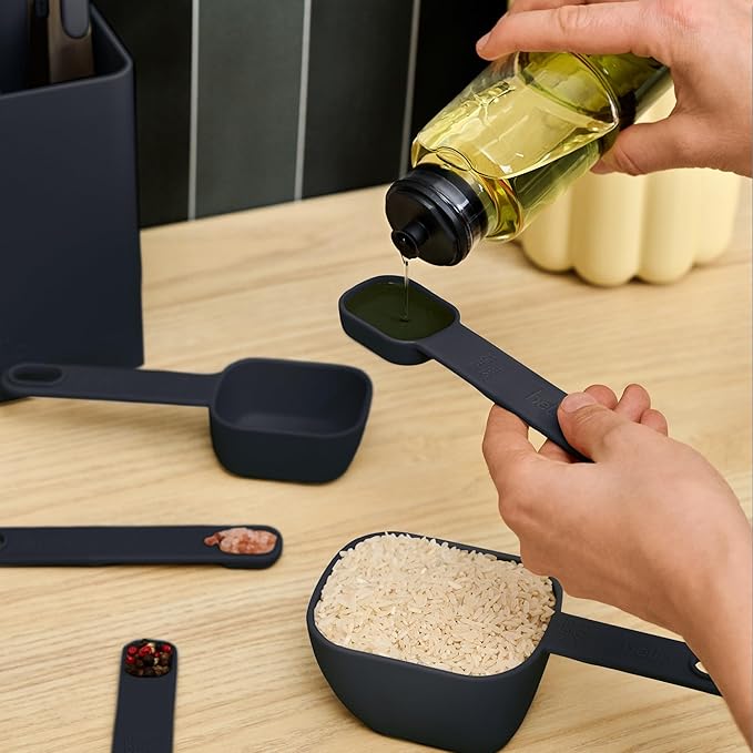 bella 9-Piece Nested Measuring Cups & Spoons Set, 4 Cups, 4 spoons, 1 Leveler - Image 5
