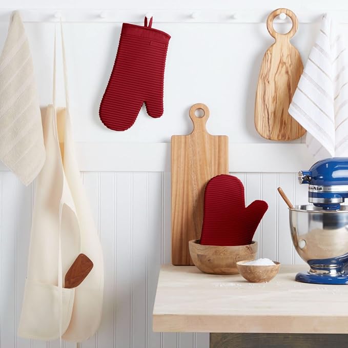KITCHENAID Ribbed Soft Silicone Oven Mitt 2-Pack Set, Smoked Paprika - Image 2