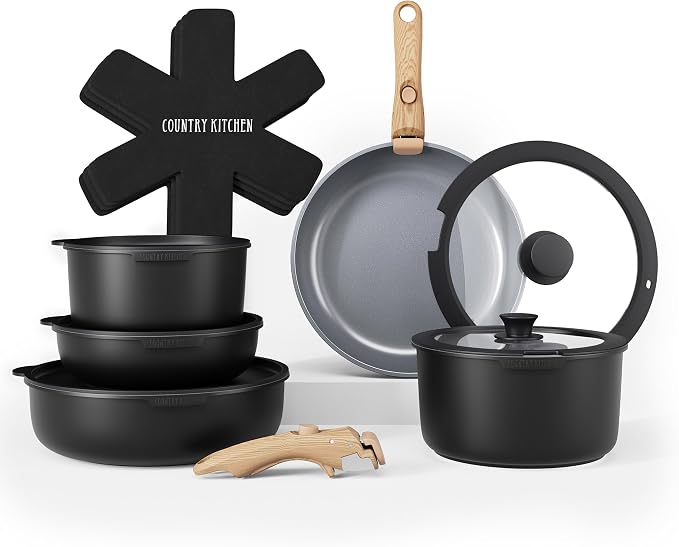 Country Kitchen Cookware Set by CountryKitchen