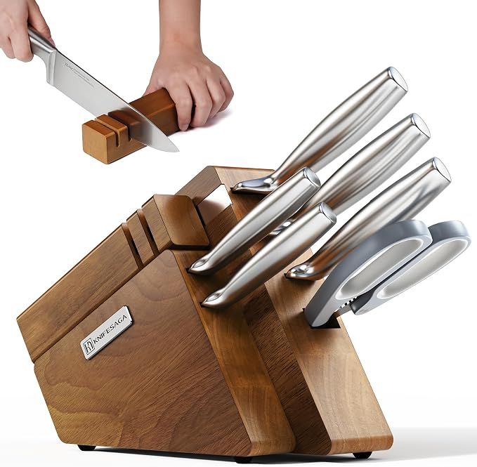 KnifeSaga Kitchen Knife Set by PushBoundariesforSharpness