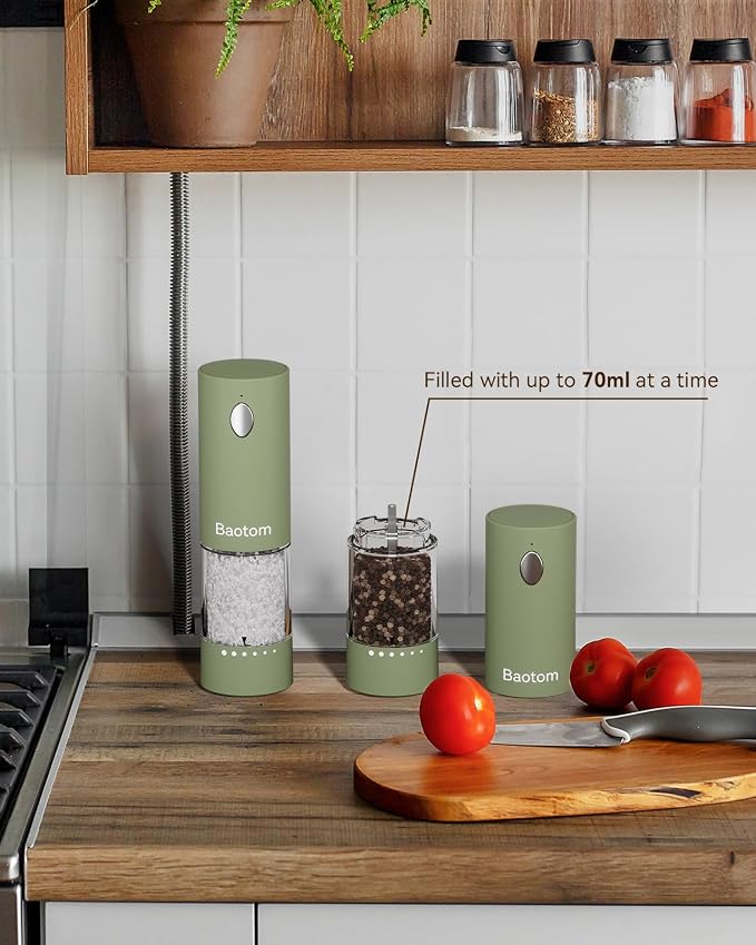 Electric Salt and Pepper Grinder Set - Image 4