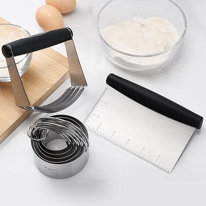 HULISEN Stainless Steel Biscuit Cutter Set, Pastry Scraper and Dough Blender - Image 6