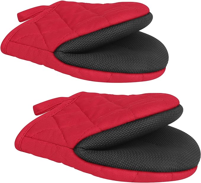 1 Pair Short Oven Mitts by Qulable