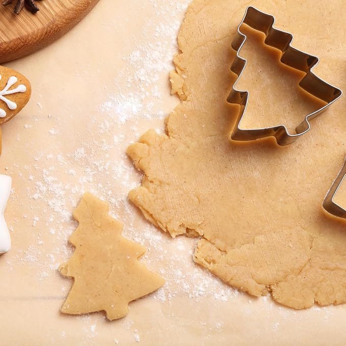 ALLTOP Christmas Cookie Cutter Set - Image 4