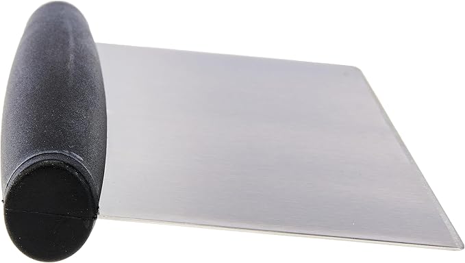 Amazon Basics Multi-Purpose Bench Scraper, Stainless Steel Dough Cutter - Image 2