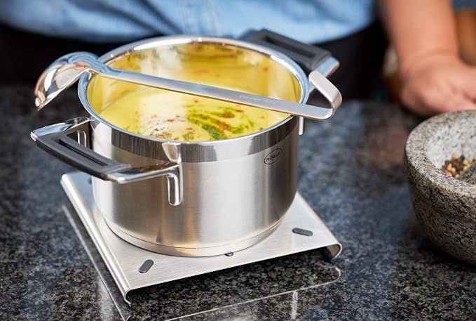 Rösle Stainless Steel Sauce Ladle, Hooked Handle - Image 3