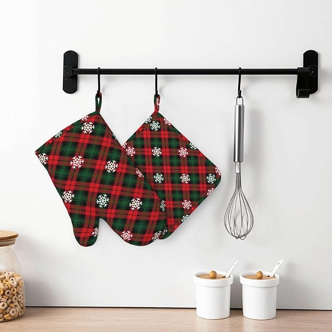 Red Green Plaids Oven Mitts and Pot Holders Set - Image 7