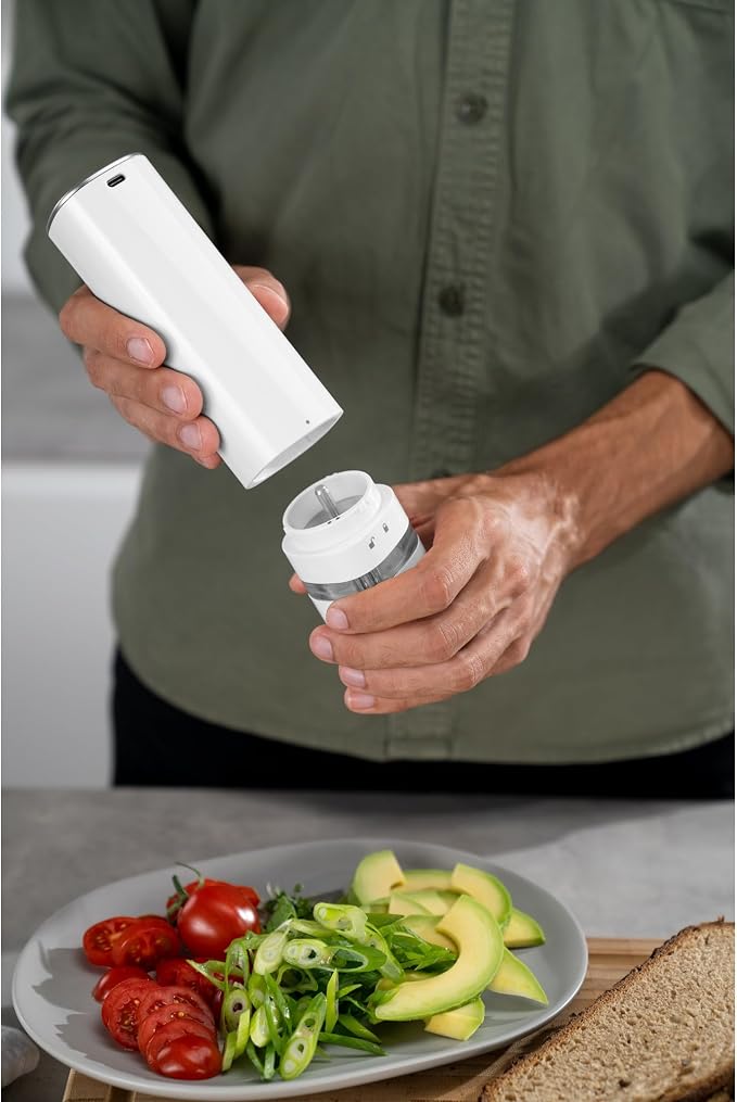 ZWILLING Enfinigy 2-pc Electric Salt/Pepper Mill Set - Image 6