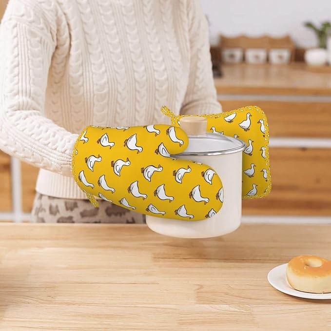 Oven Mitts and Pot Holders Set - Image 7
