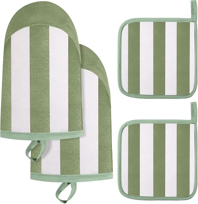 Reallnaive Oven Mitts and Pot Holders 4 Pcs Set by Unknown