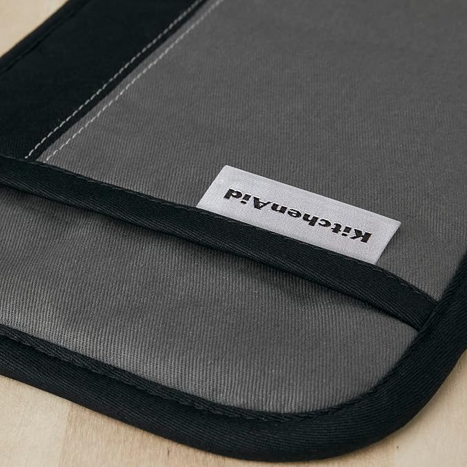 KITCHENAID Beacon Two-Tone Pot Holder 2-Pack Set, Contour Silver/Matte Black - Image 6