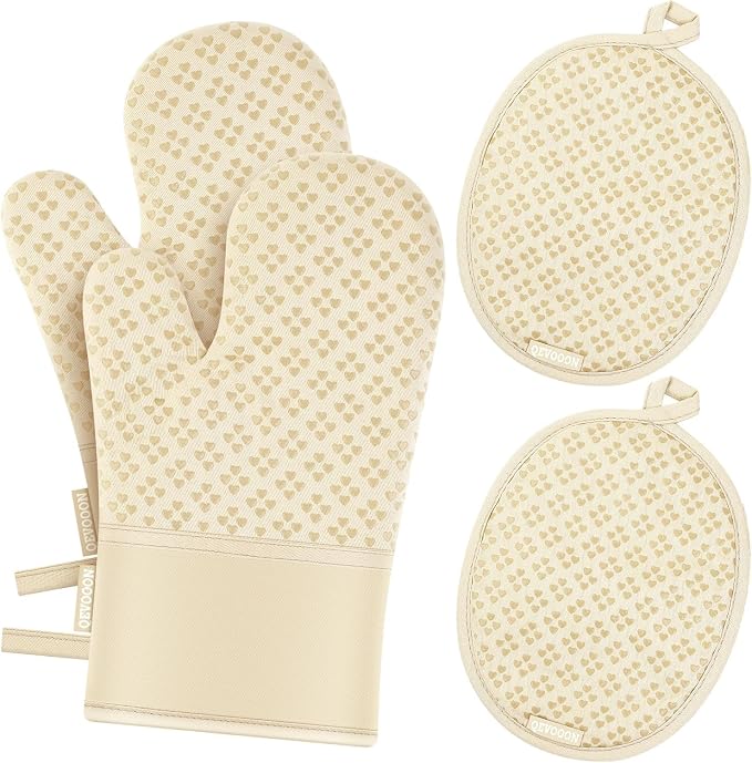 Oven Mitts and Pot Holders 4 Sets, Heat Resistant 500 ℉ Oven Mitt and Pot Holder by QEVOOON