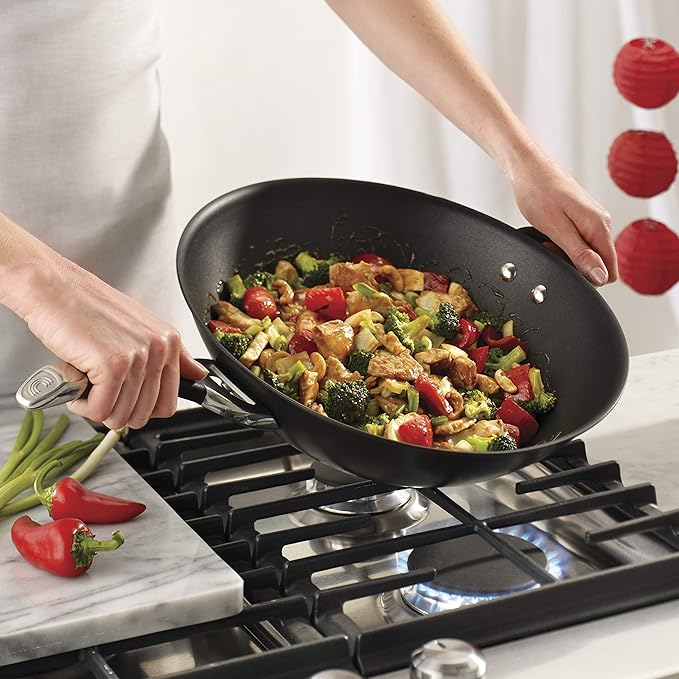 Circulon Symmetry Hard Anodized Nonstick Stir Fry / Wok Pan - Image 4