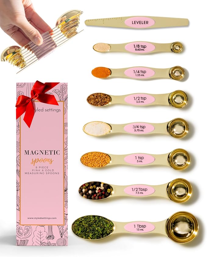Pink Magnetic Measuring Spoons Set by STYLEDSETTINGS