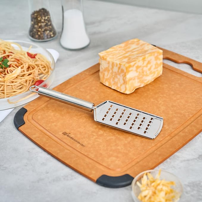 Restaurantware Stainless Steel Coarse Cheese Grater - Image 8