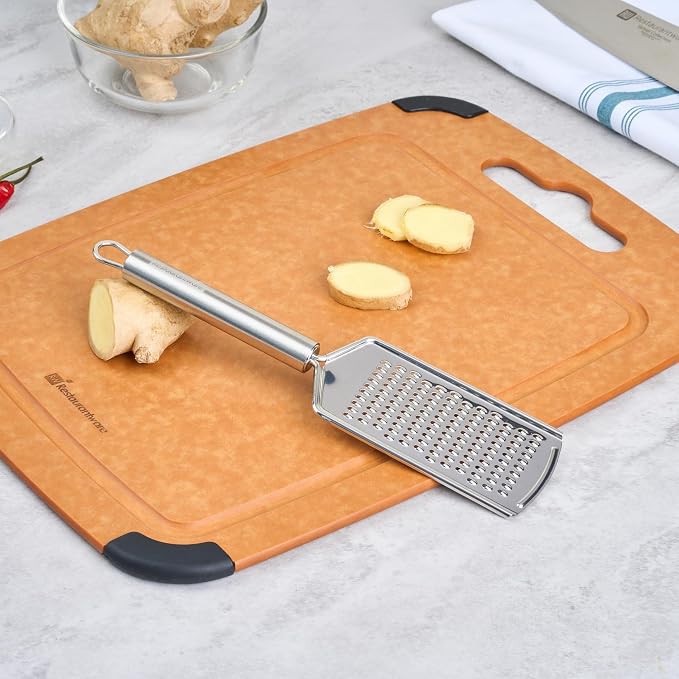 Restaurantware-German Standard Fine Handheld Graters, 6 Flat Cheese Graters - Image 4