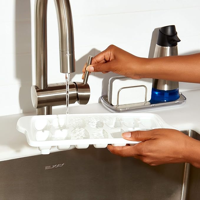 OXO Good Grips Ice Cube Tray - Image 7