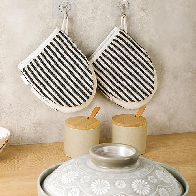 1 Pair Mini Oven Mitts, High Heat Resistant Oven Gloves, Kitchen Short Oven Mit - Image 4