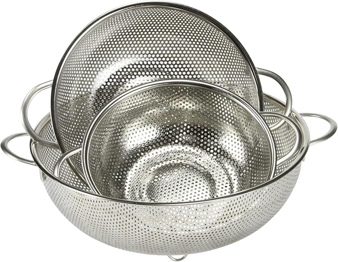 Chef Craft Select Micro-Perforated Colander, 2.5 quart, Stainless Steel - Image 3