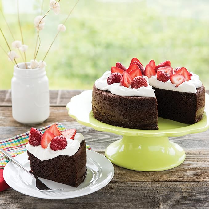 Nordic Ware Prism 9-Inch Round Cake Pan, 1 Pack - Image 6