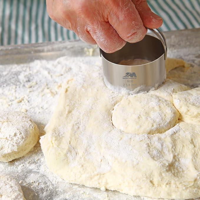 5 Pieces Circle Biscuit Cutter, Professional Stainless Steel Round Cookies Mold - Image 6