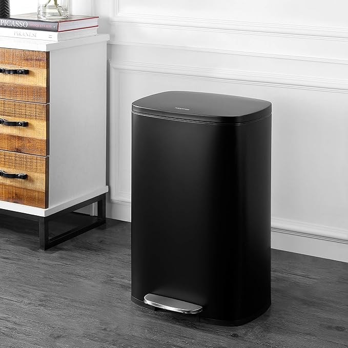 happimess HPM1006B Connor Rectangular 13-Gallon Trash Can - Image 2