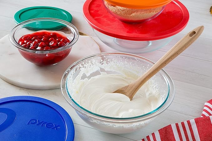 Pyrex 325 2.5qt Glass Mixing Bowl - Image 2