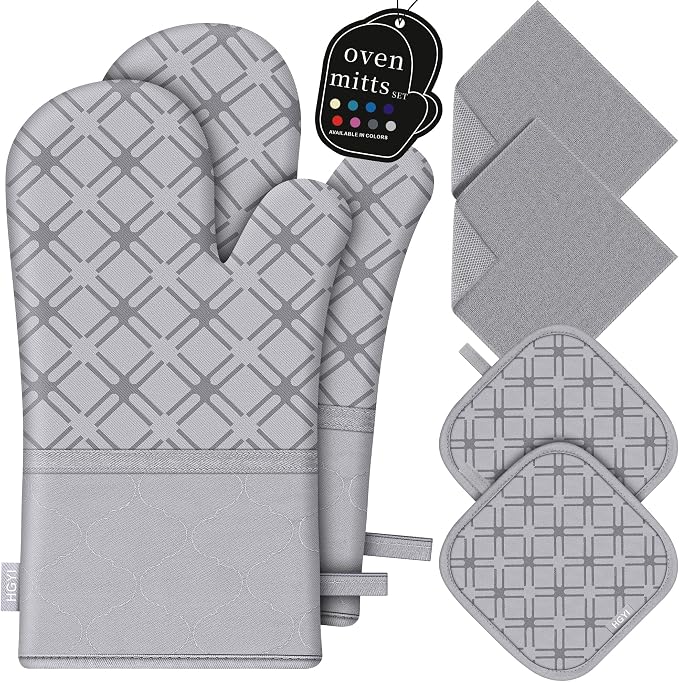 Oven Mitts and Pot Holders Set by HGYI